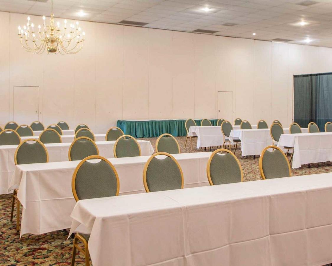 Parkview Inn And Conference Center Аллентаун Экстерьер фото
